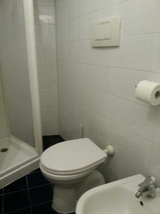 Guest House Biondi Rzym Zewnętrze zdjęcie